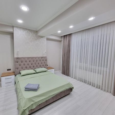 Grand Excelent New Ultra Central Apartments Chisinau Exterior photo