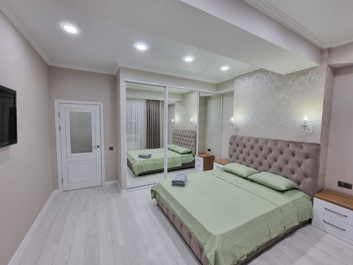 Grand Excelent New Ultra Central Apartments Chisinau Exterior photo
